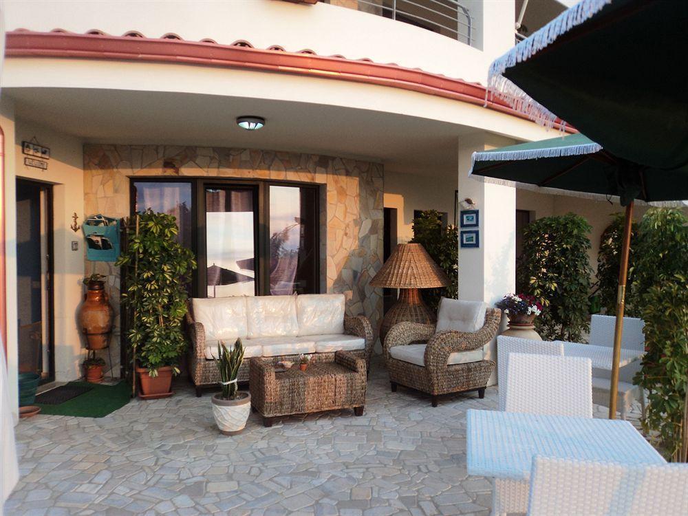 B&B Villa Pimm'S Zambrone Exterior foto
