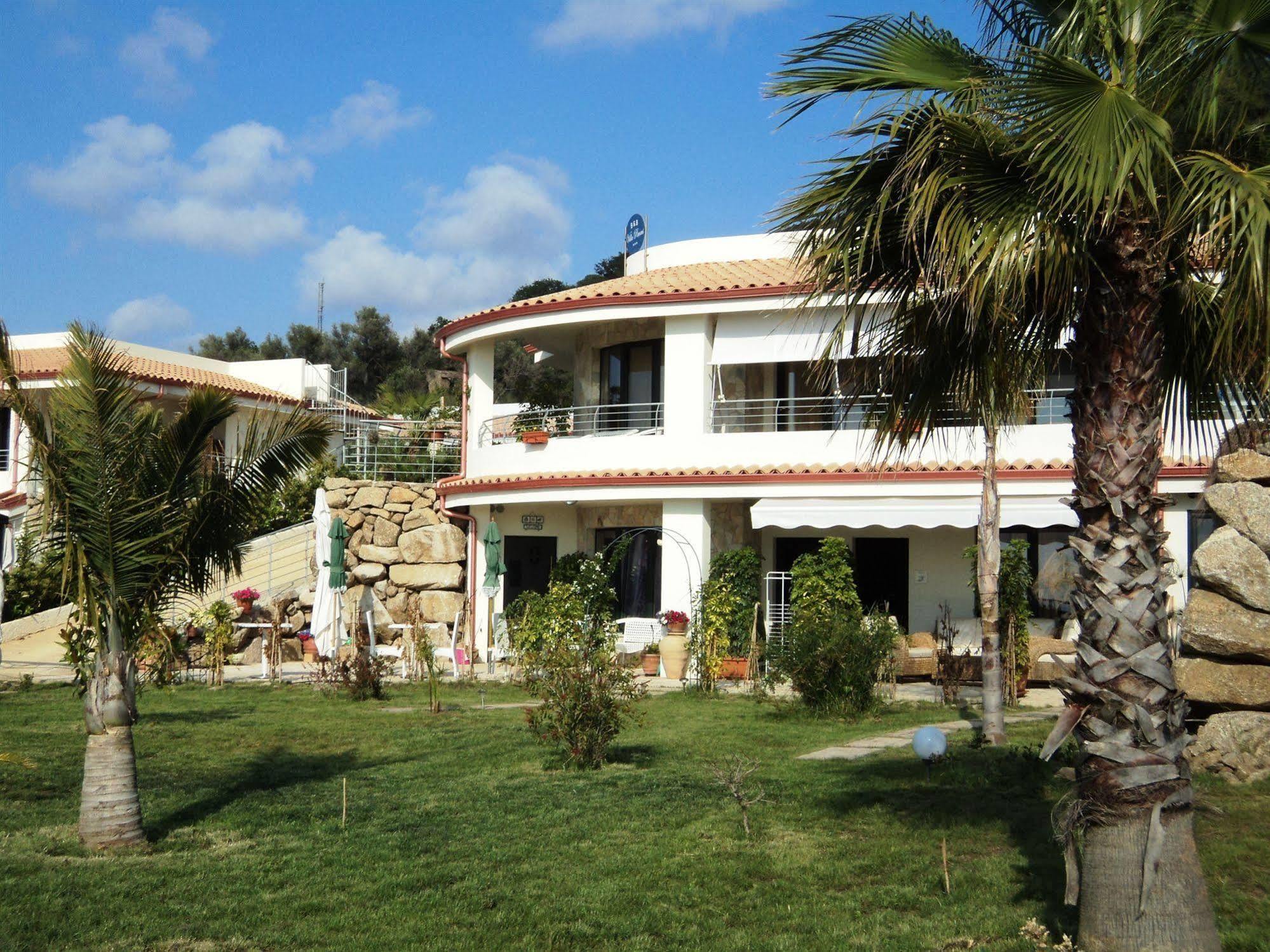 B&B Villa Pimm'S Zambrone Exterior foto